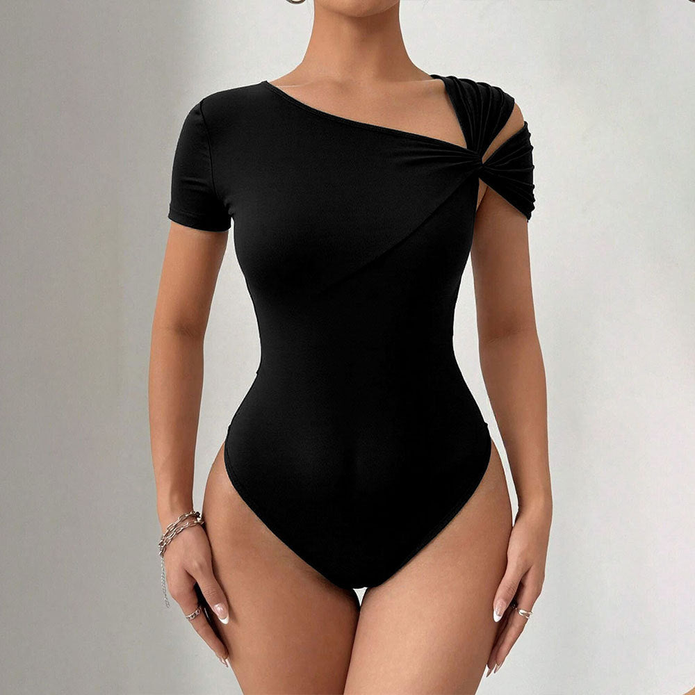 Body ajustado para mujer con diseño asimétrico de un solo hombro, manga corta y detalle retorcido
