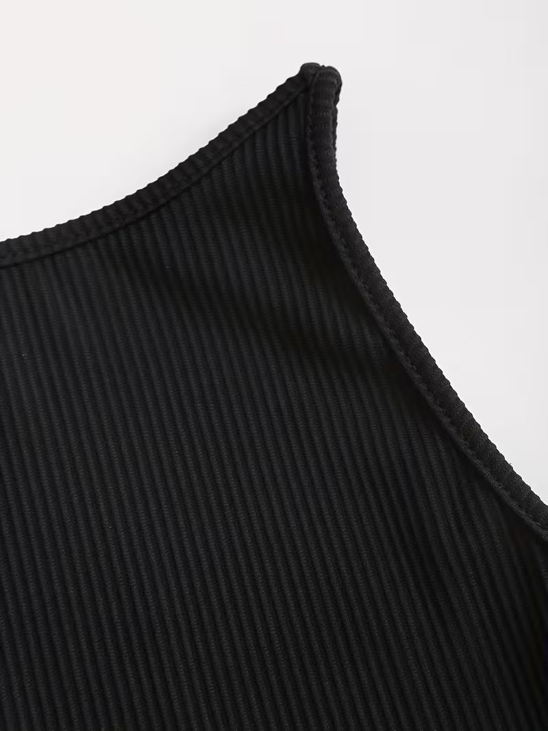 Robe sans manches plissée élégante et stylée pour femmes avec ourlet dégradé