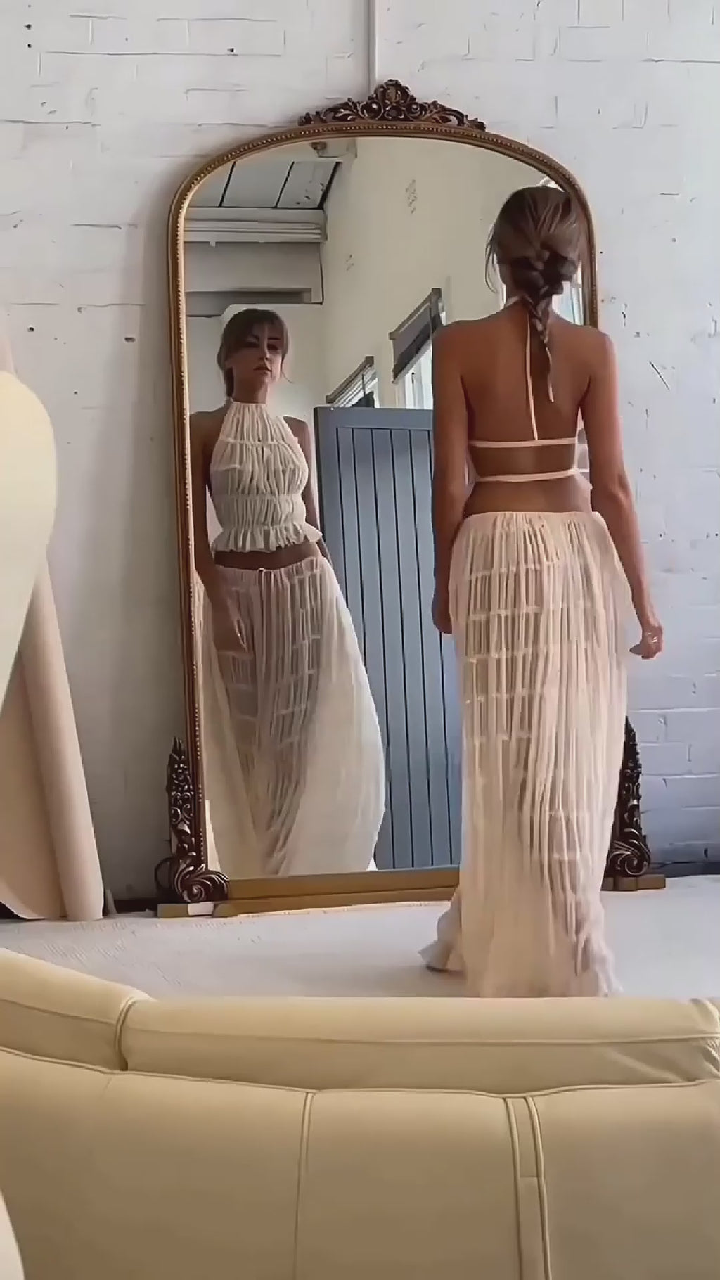 2pcs Women's Dress Suit Sexy Sleeveless Backless Cropped Halter Top And Pleated Long Skirt Beach Clothing
